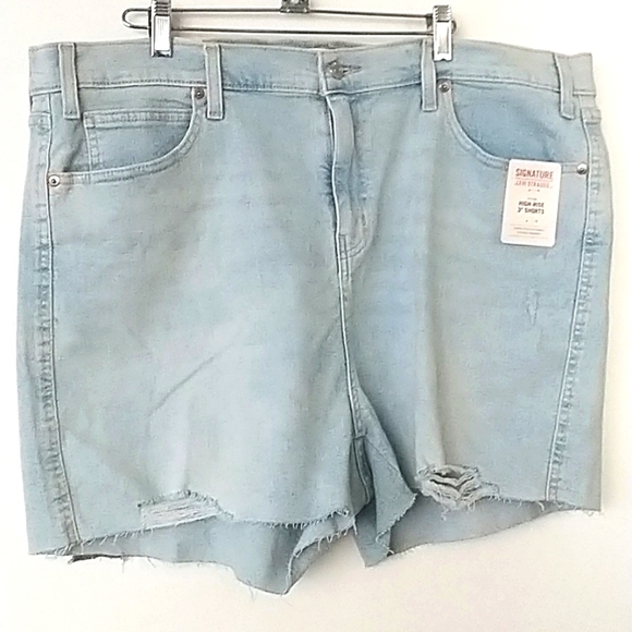 Levi's Signature Strauss Heritage High Rise Shorts - Picture 3 of 8